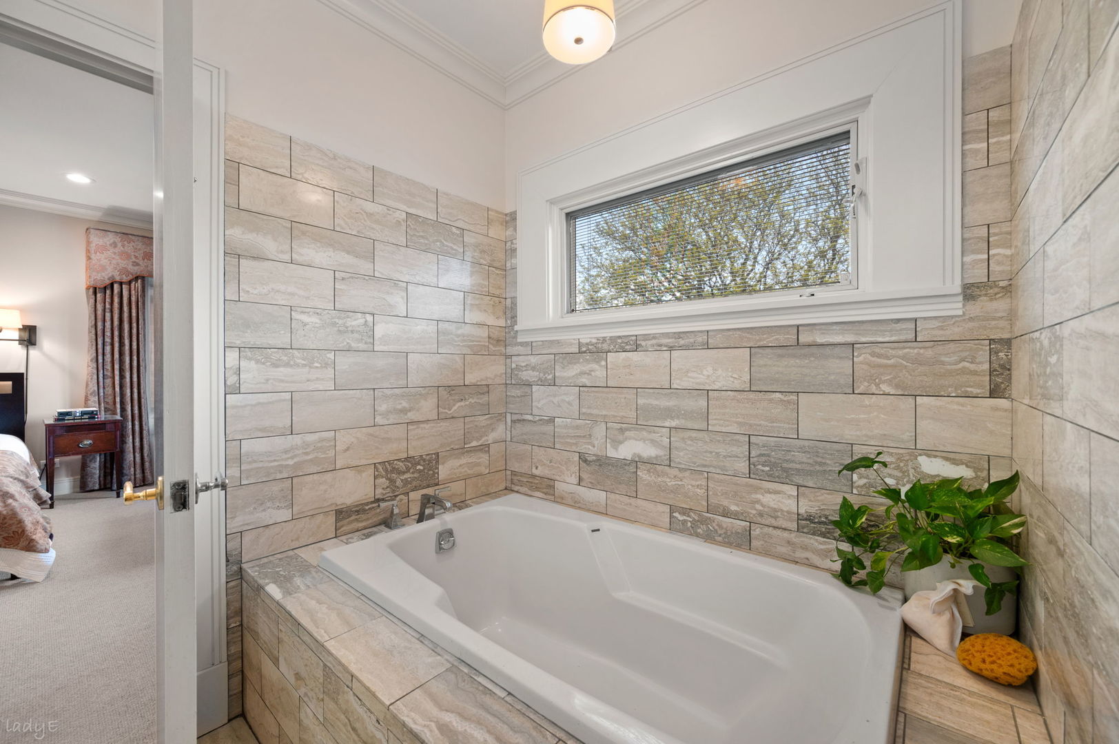2705 North Bosworth Avenue Chicago IL 60614