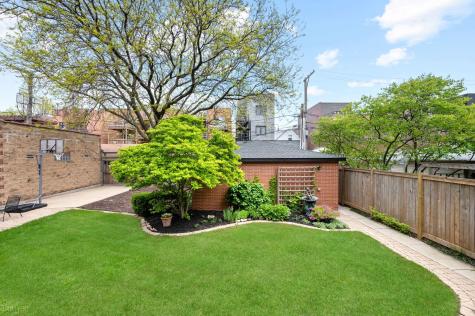 2705 North Bosworth Avenue Chicago IL 60614