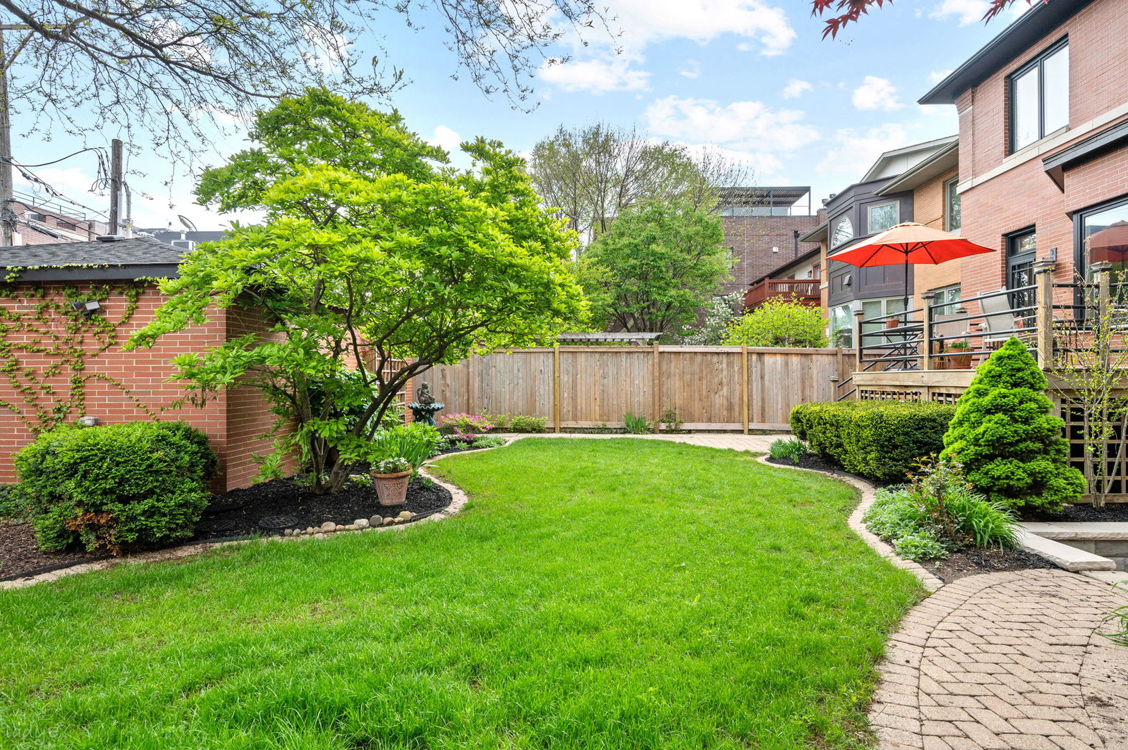 2705 North Bosworth Avenue Chicago IL 60614