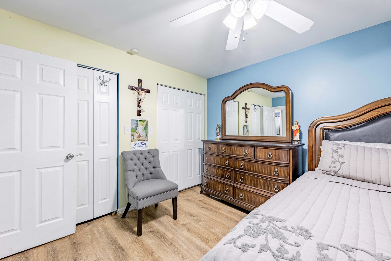 12737 South Manistee Avenue Chicago IL 60633