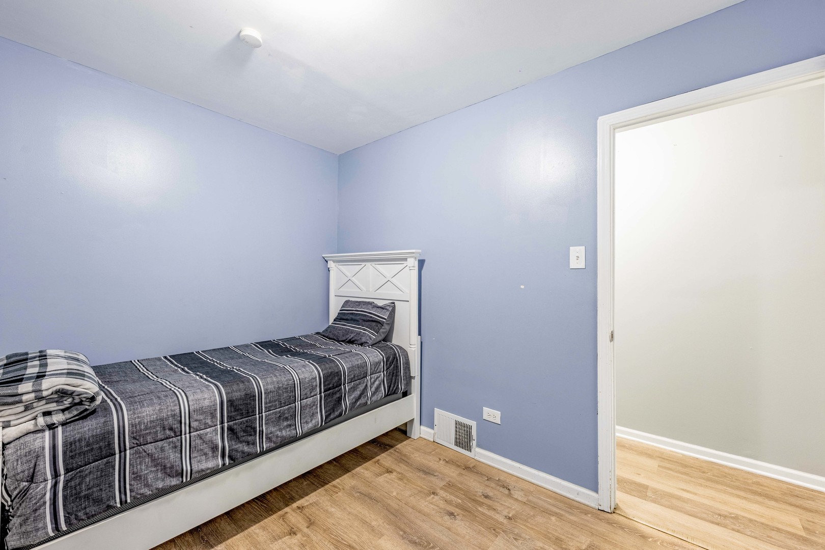 12737 South Manistee Avenue Chicago IL 60633