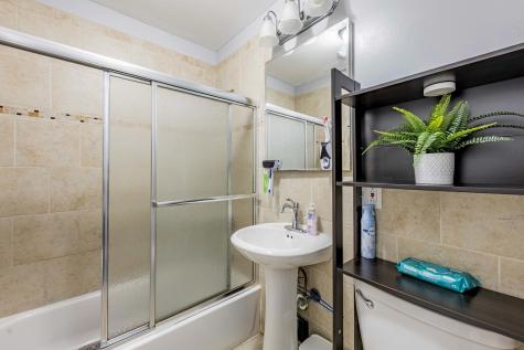 12737 South Manistee Avenue Chicago IL 60633