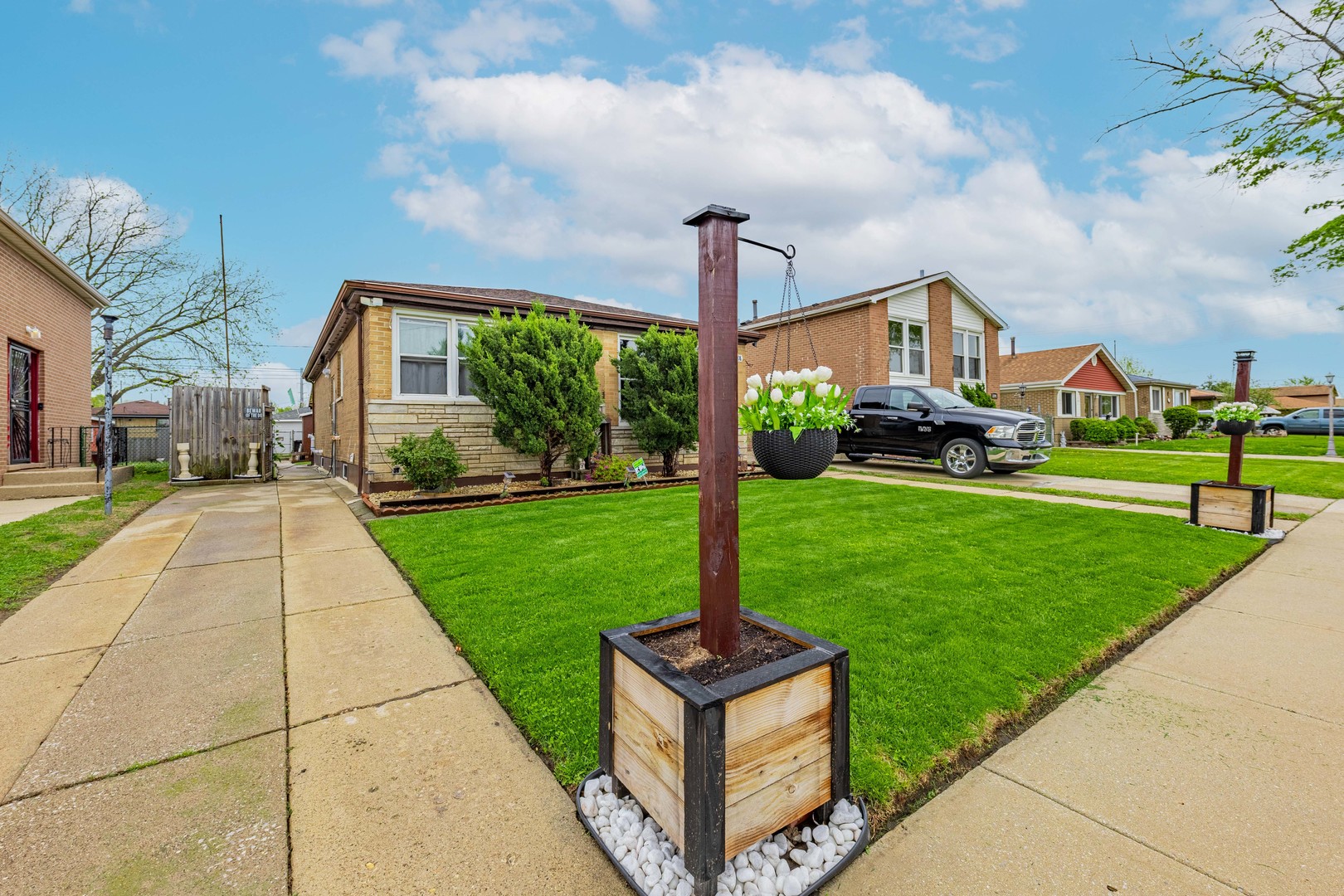 12737 South Manistee Avenue Chicago IL 60633