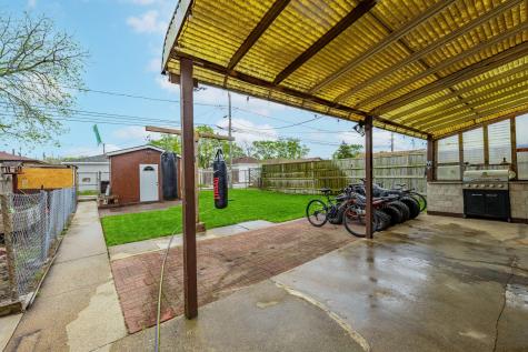 12737 South Manistee Avenue Chicago IL 60633