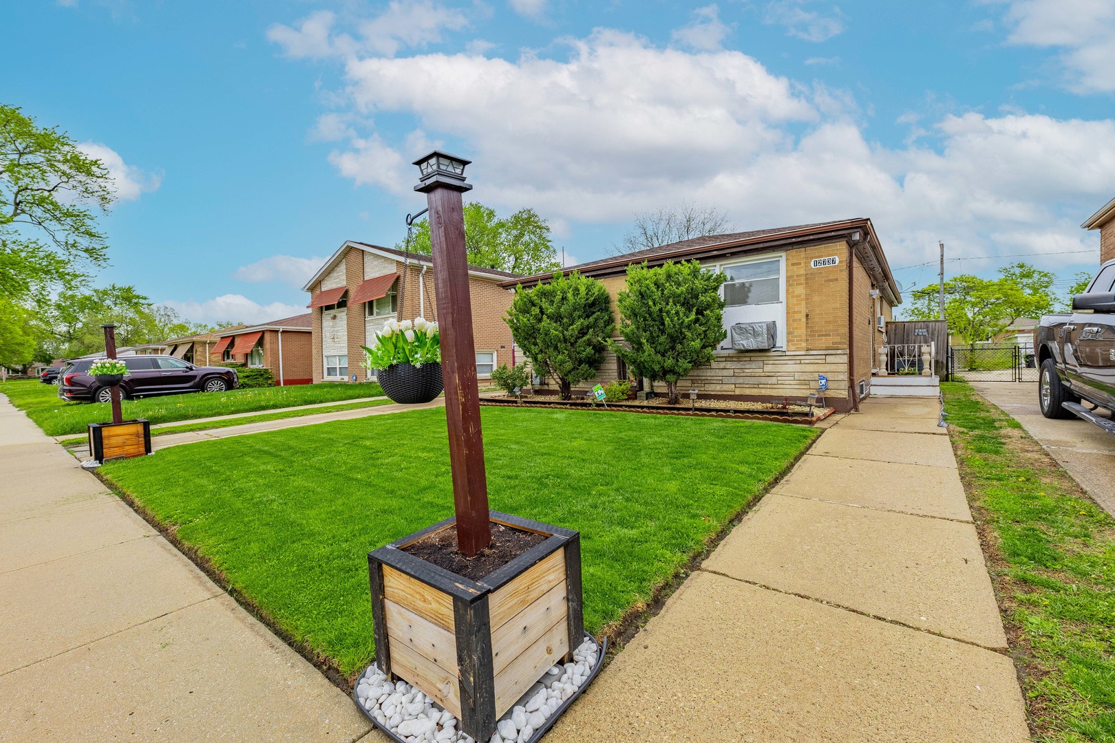12737 South Manistee Avenue Chicago IL 60633