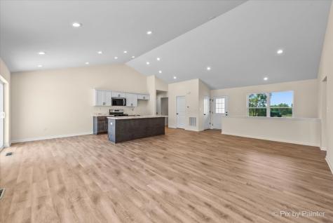 1512 6TH Street Harvard IL 60033