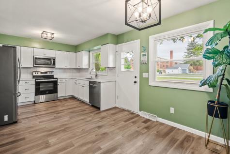 1435 26TH Avenue Moline IL 61265
