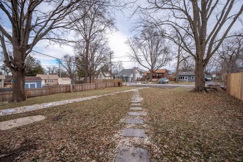 42425 North Park Lane E Antioch IL 60002