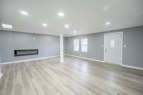 42425 North Park Lane E Antioch IL 60002