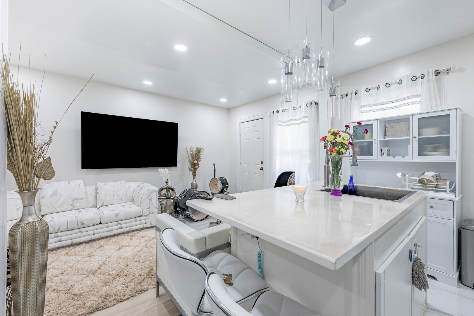 1908 South Sawyer Avenue Chicago IL 60623