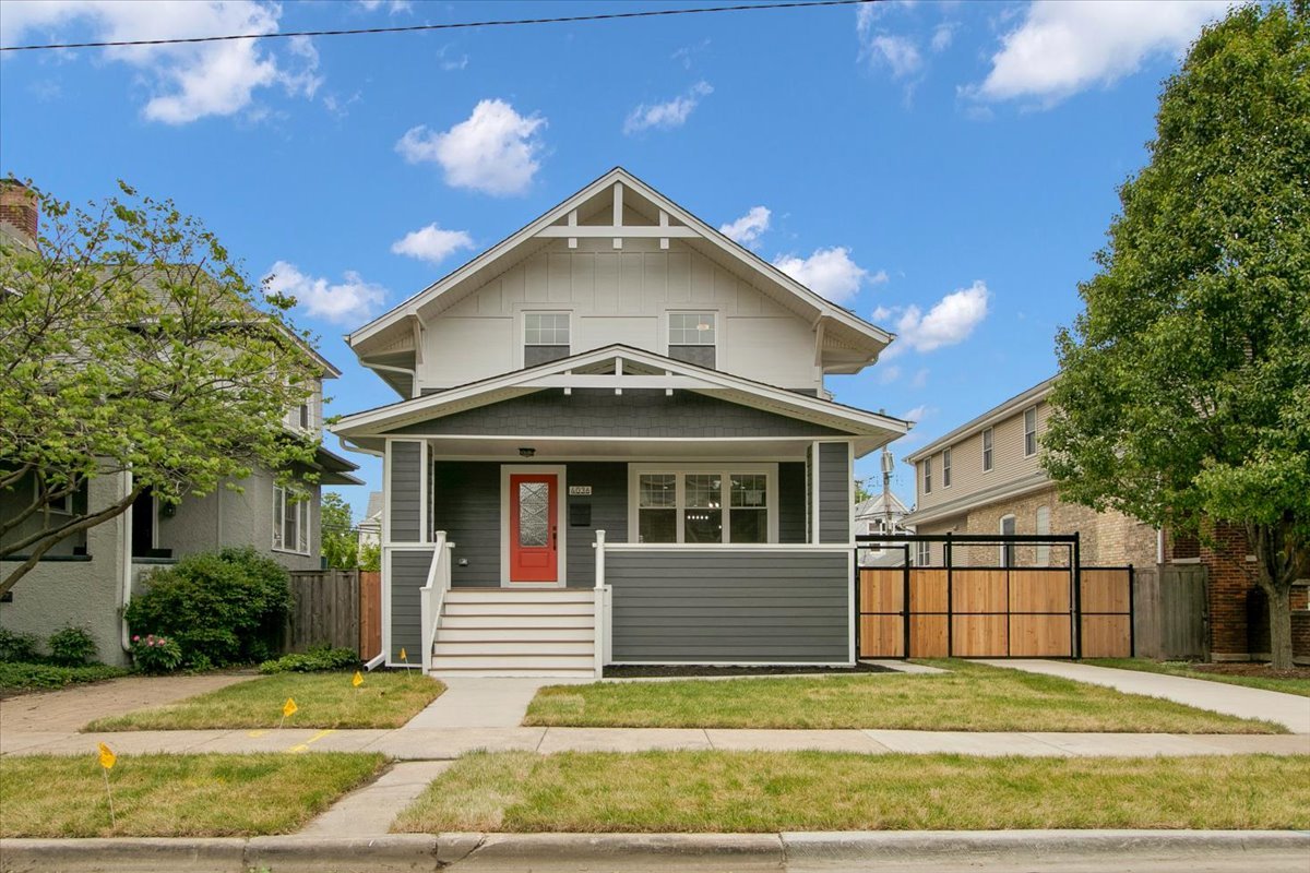 4036 West Warwick Avenue Chicago IL 60641