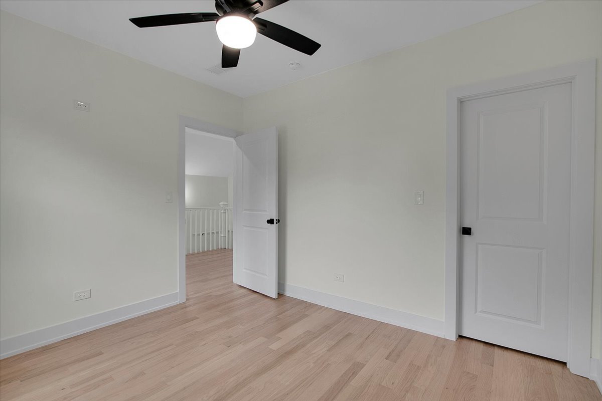 4036 West Warwick Avenue Chicago IL 60641