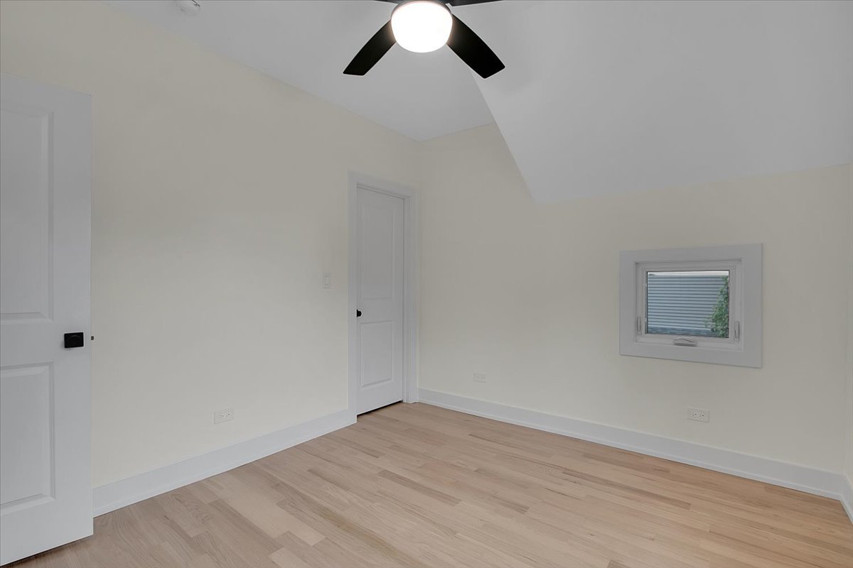 4036 West Warwick Avenue Chicago IL 60641