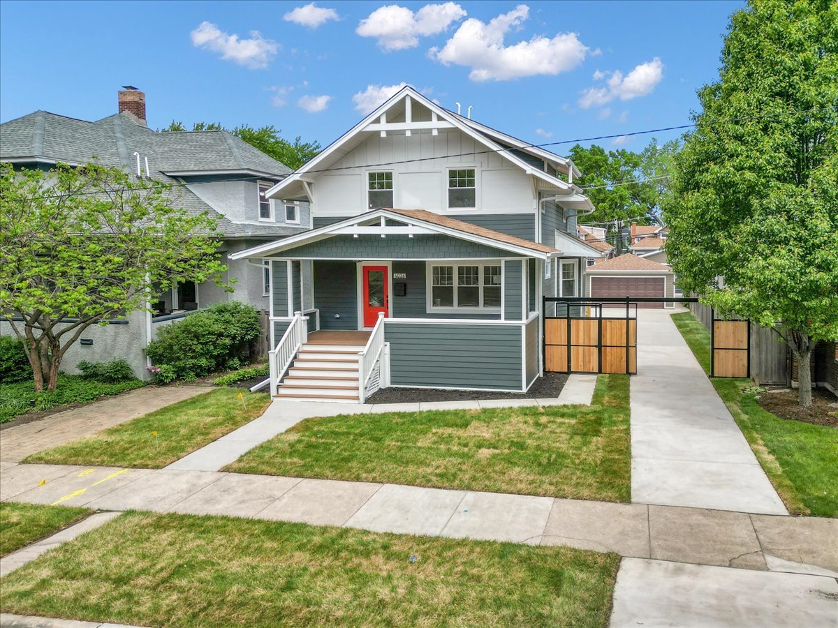 4036 West Warwick Avenue Chicago IL 60641
