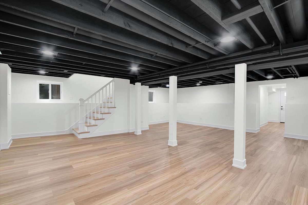 4036 West Warwick Avenue Chicago IL 60641