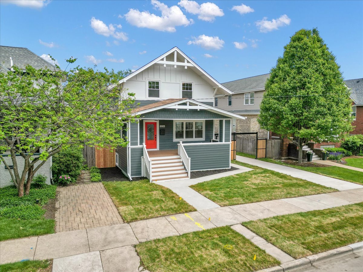 4036 West Warwick Avenue Chicago IL 60641