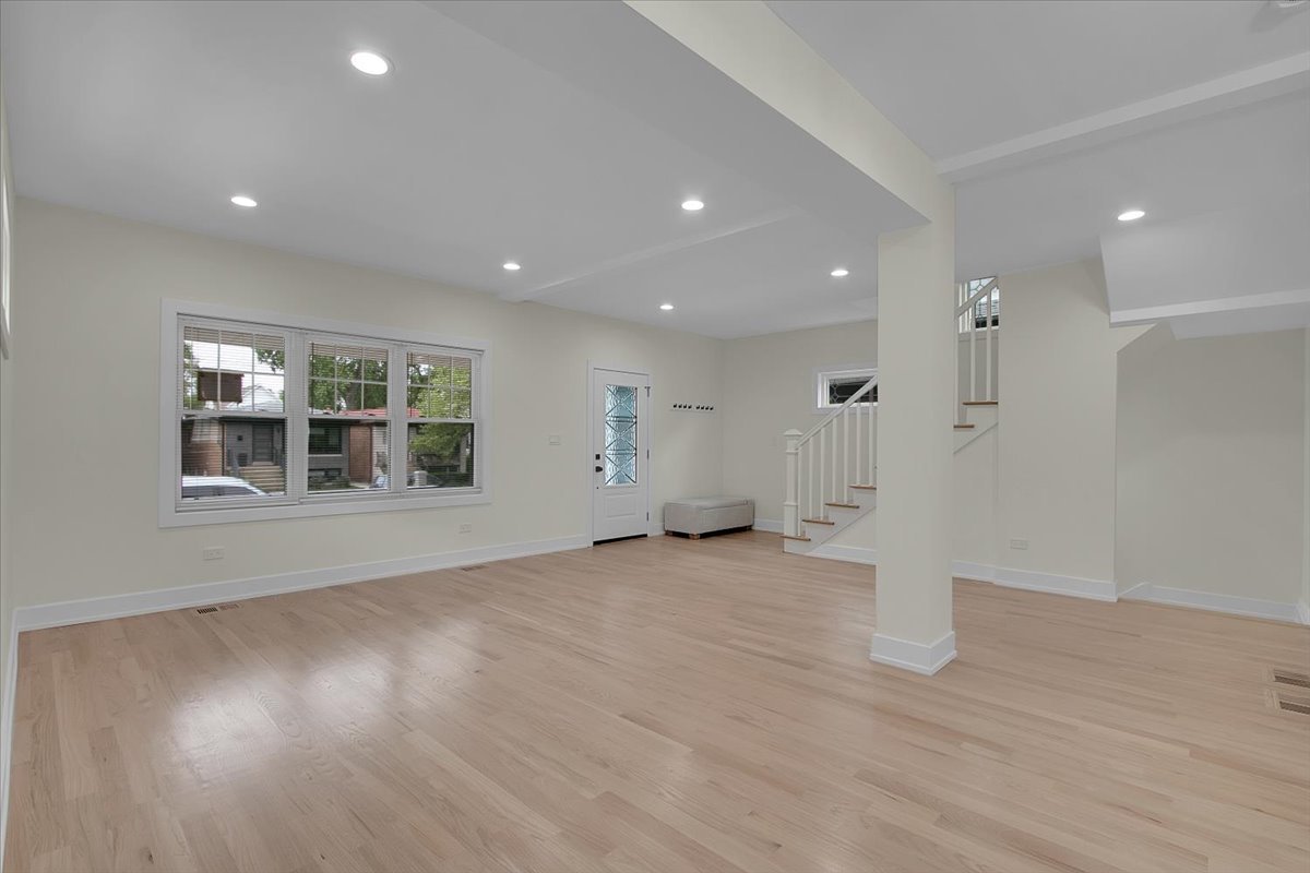 4036 West Warwick Avenue Chicago IL 60641