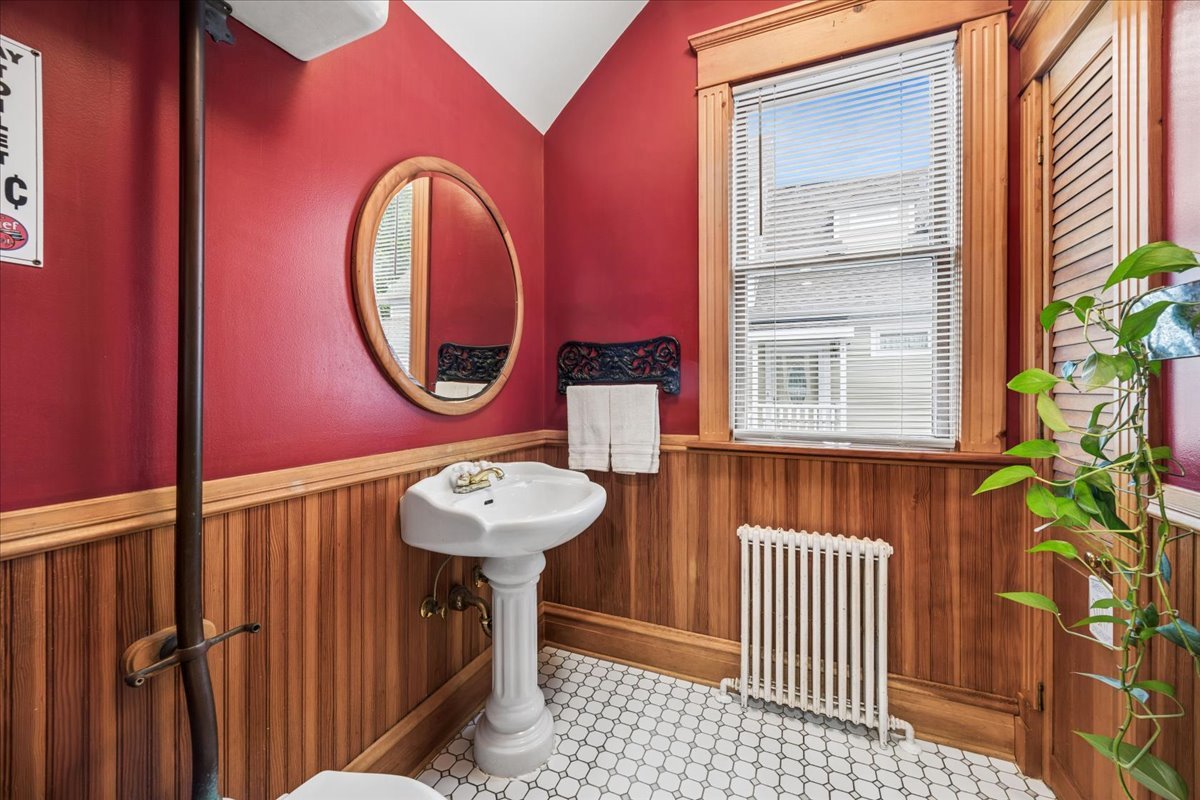 6046 North Nickerson Avenue Chicago IL 60631
