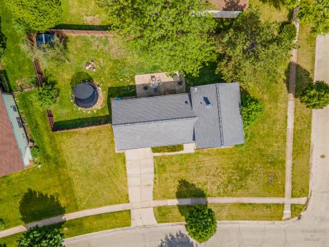 1000 Darlington Lane Crystal Lake IL 60014