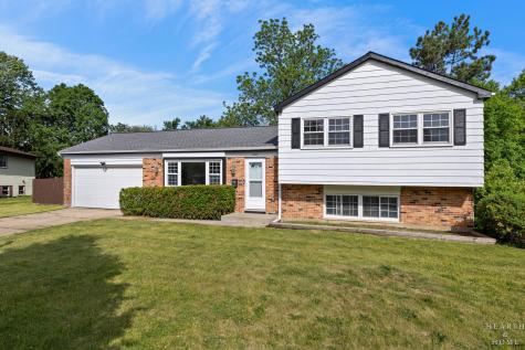 1000 Darlington Lane Crystal Lake IL 60014