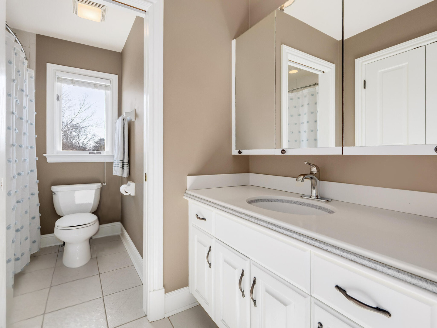 271 Woodstock Avenue Clarendon Hills IL 60514