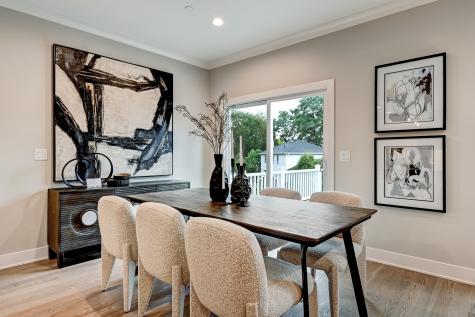 131 Harding Court Glen Ellyn IL 60137