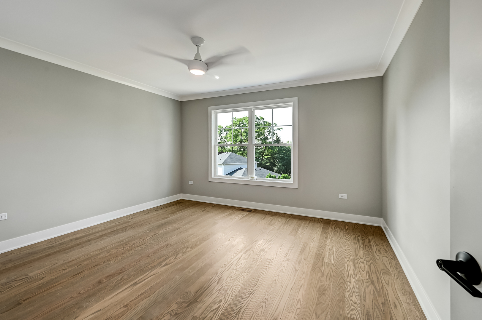 131 Harding Court Glen Ellyn IL 60137