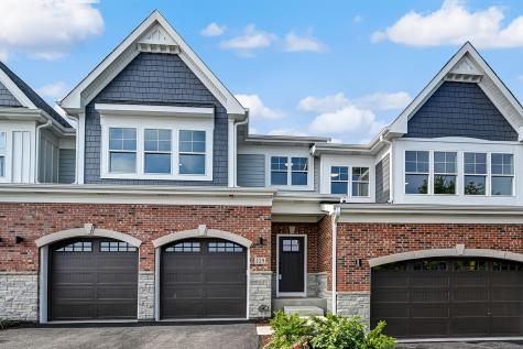 131 Harding Court Glen Ellyn IL 60137