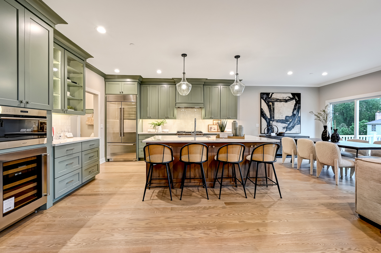 131 Harding Court Glen Ellyn IL 60137