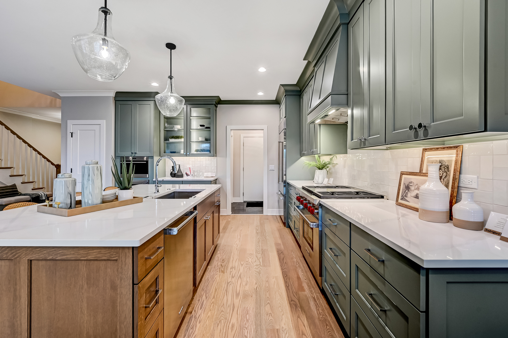 131 Harding Court Glen Ellyn IL 60137