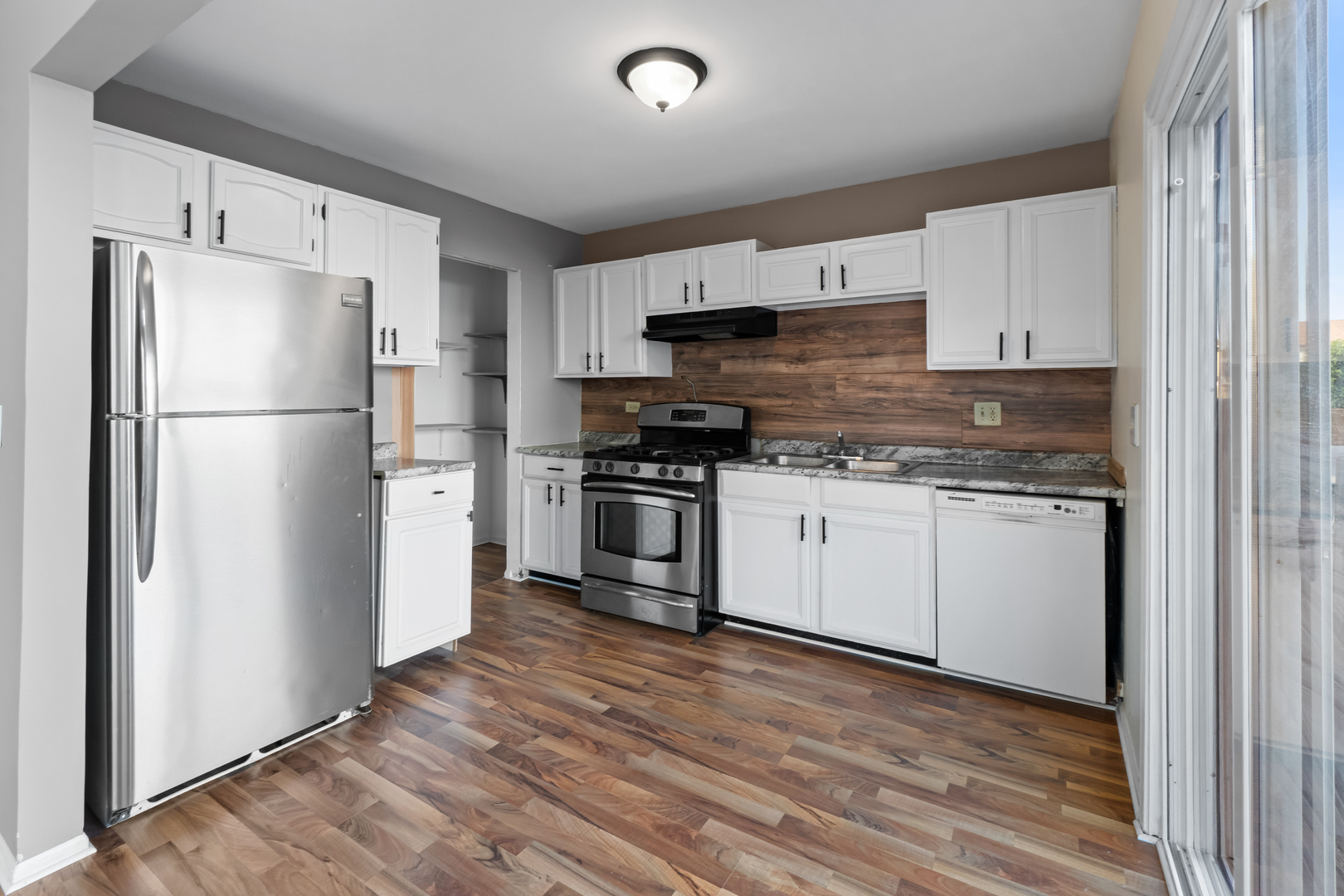 1410 Georgetown Drive Carol Stream IL 60188