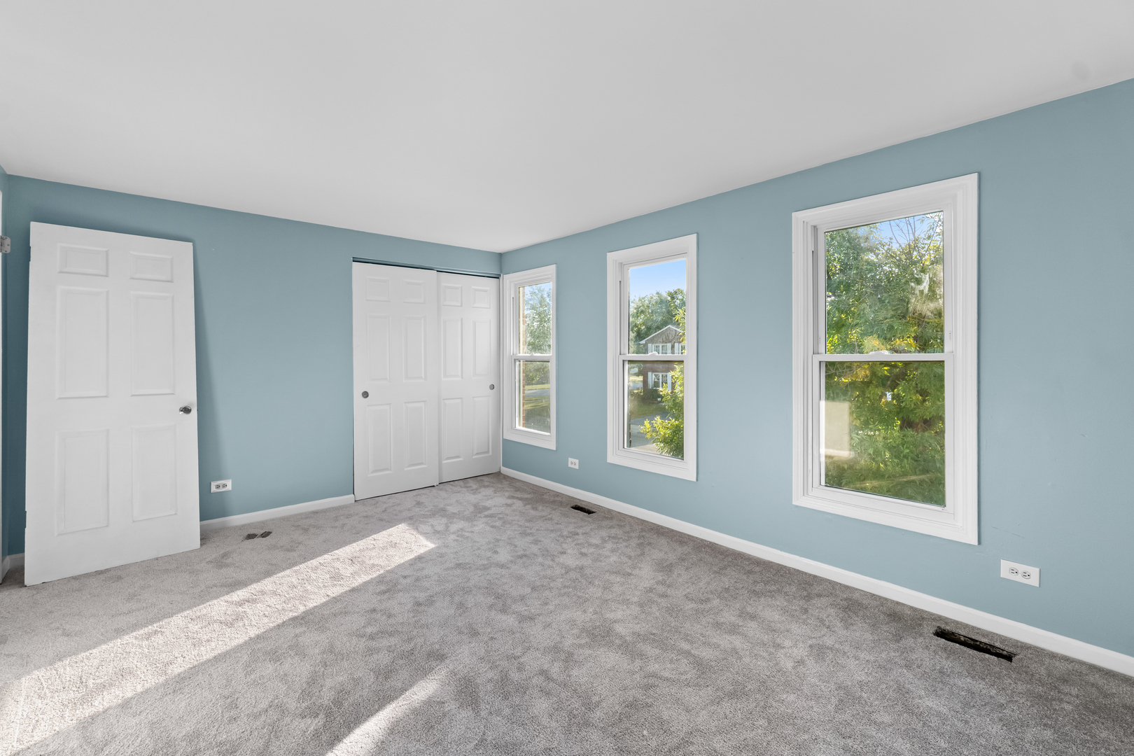 1410 Georgetown Drive Carol Stream IL 60188