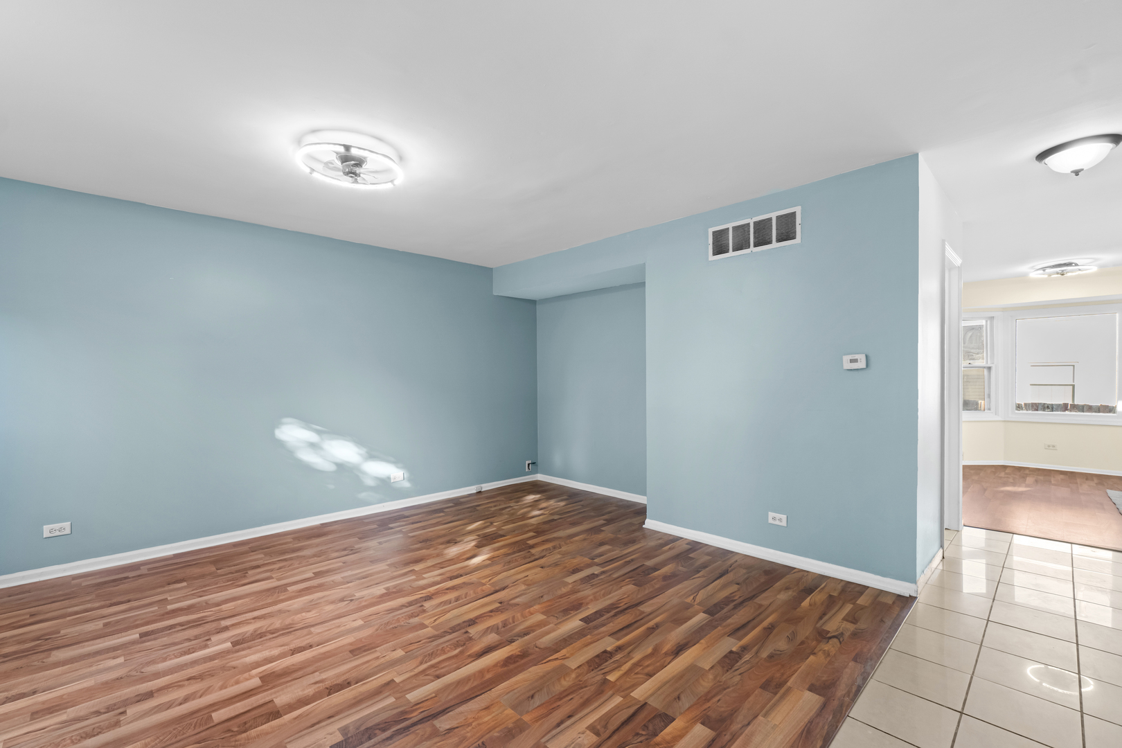 1410 Georgetown Drive Carol Stream IL 60188