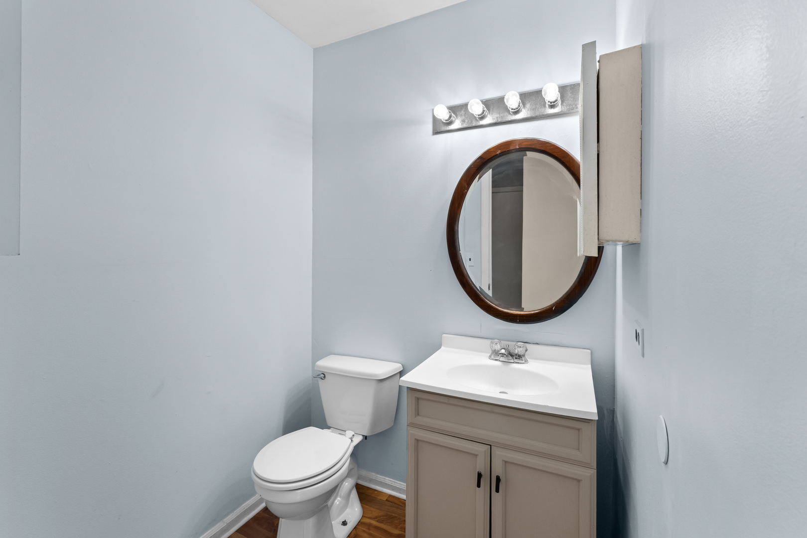 1410 Georgetown Drive Carol Stream IL 60188