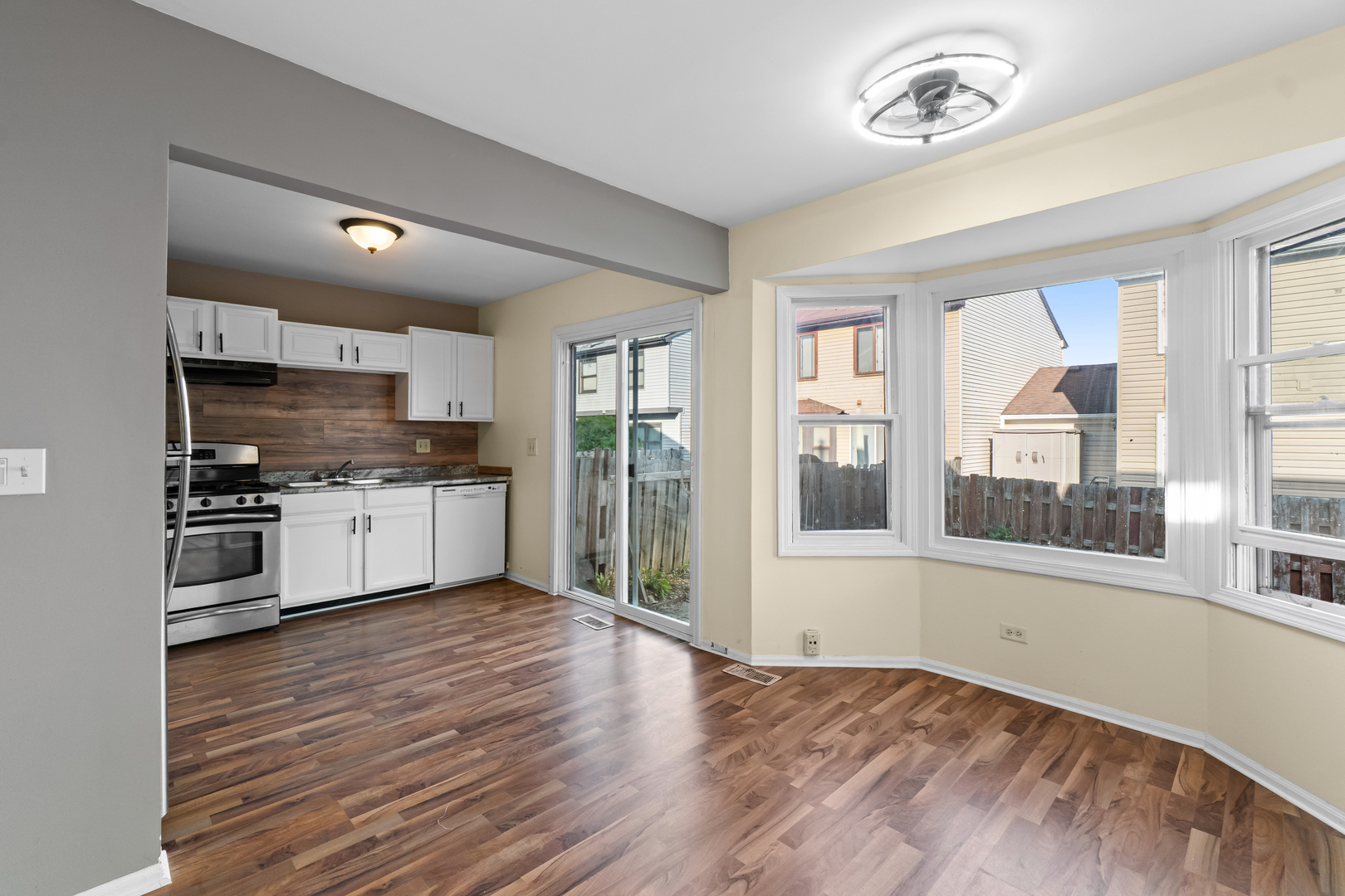 1410 Georgetown Drive Carol Stream IL 60188