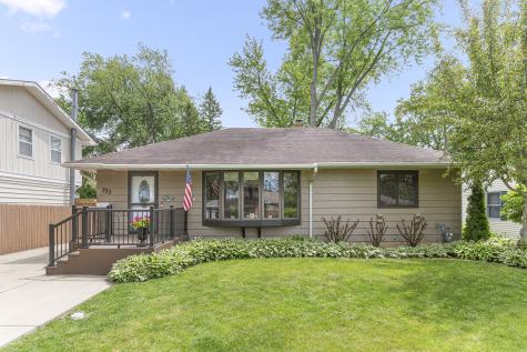 253 Heather Avenue Grayslake IL 60030