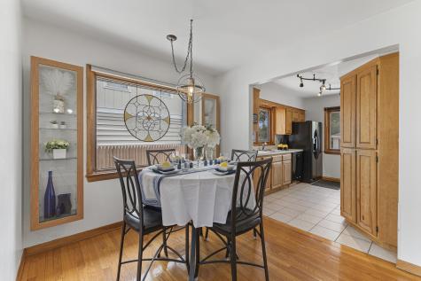 253 Heather Avenue Grayslake IL 60030