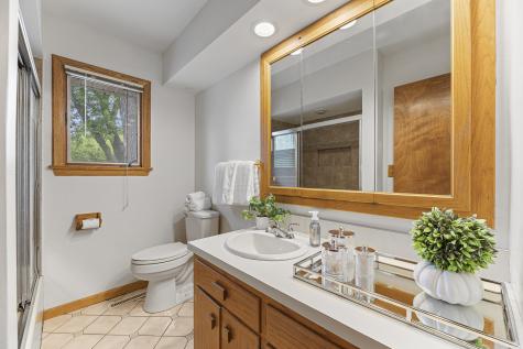 253 Heather Avenue Grayslake IL 60030