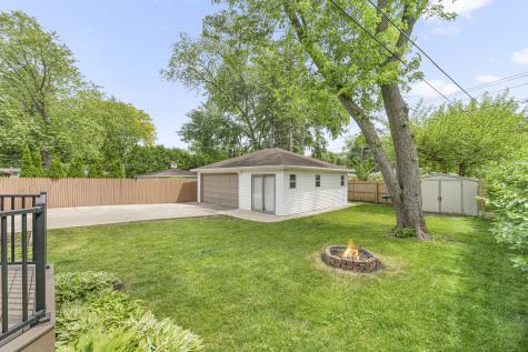 253 Heather Avenue Grayslake IL 60030
