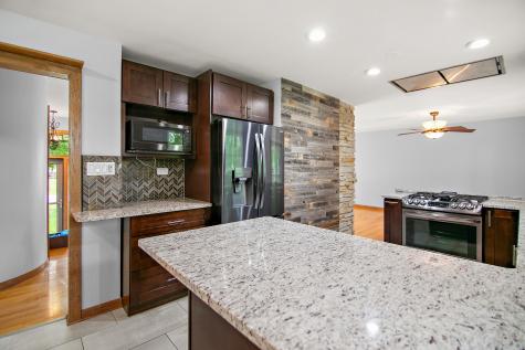 9225 South 86th Avenue Hickory Hills IL 60457