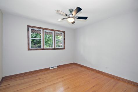 9225 South 86th Avenue Hickory Hills IL 60457