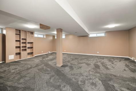 9225 South 86th Avenue Hickory Hills IL 60457