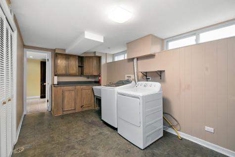 9225 South 86th Avenue Hickory Hills IL 60457