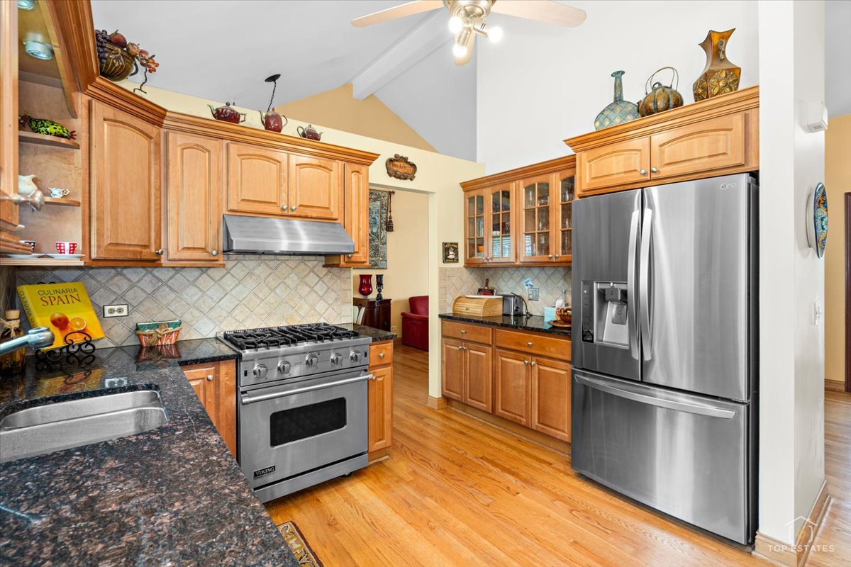 4 Waterbury Court Lake Zurich IL 60047