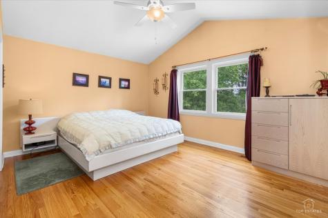 4 Waterbury Court Lake Zurich IL 60047
