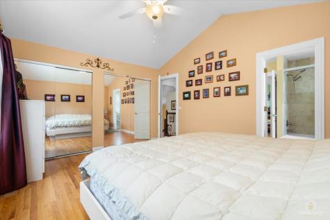 4 Waterbury Court Lake Zurich IL 60047