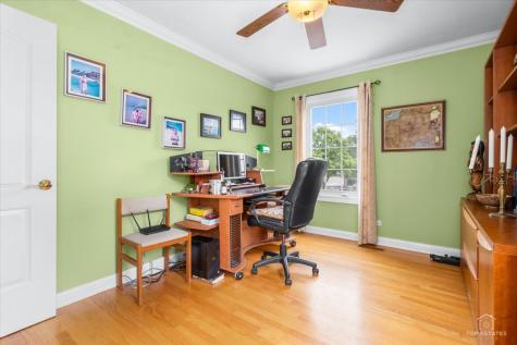 4 Waterbury Court Lake Zurich IL 60047
