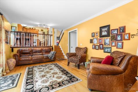 4 Waterbury Court Lake Zurich IL 60047