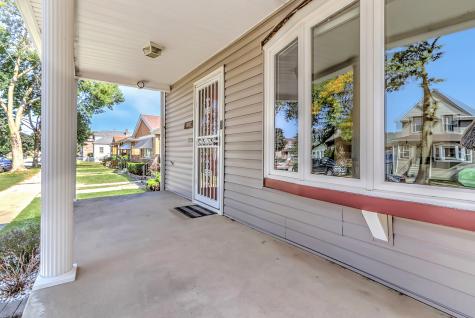 13147 South Brandon Avenue Chicago IL 60633