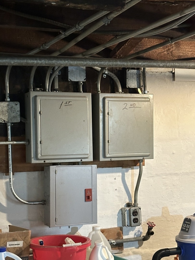 13147 South Brandon Avenue Chicago IL 60633